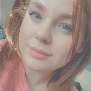 Meet your Posher, Carly